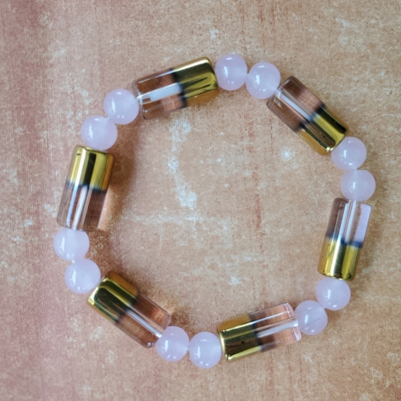 New Unique Rose Quartz Ball Stretchy Bracelet. - Picture 2 of 8